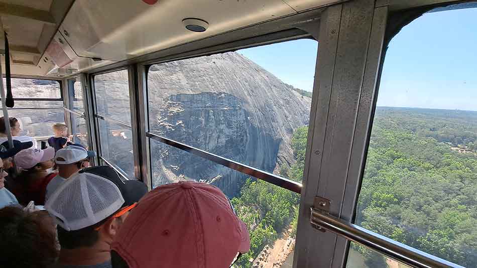 Explora Lugares en Stone Mountain